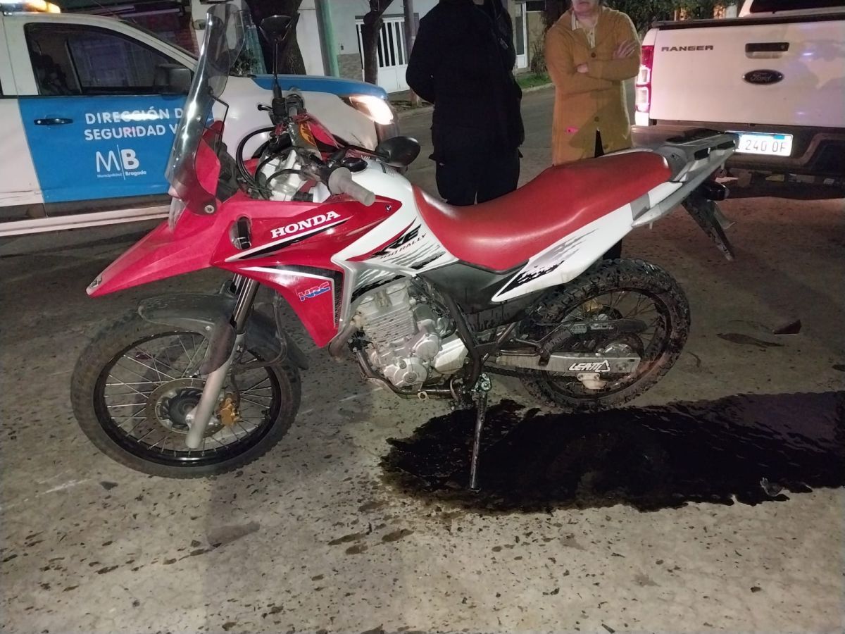Accidente de tránsito entre dos motos: hubo heridos 