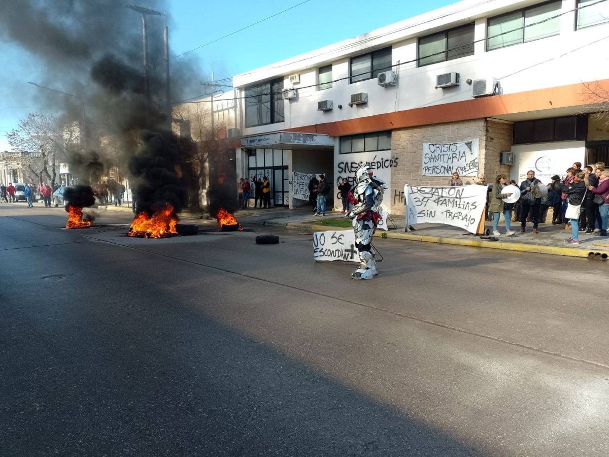 Enviaron los telegramas de despido a los trabajadores del Sanatorio