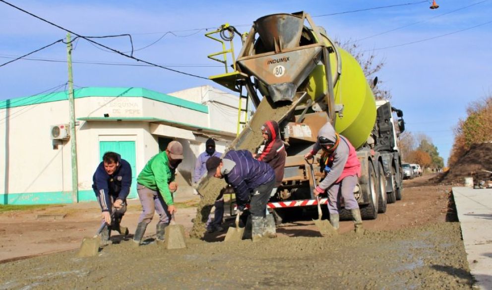 Avanzan las obras en importantes calles de Mechita