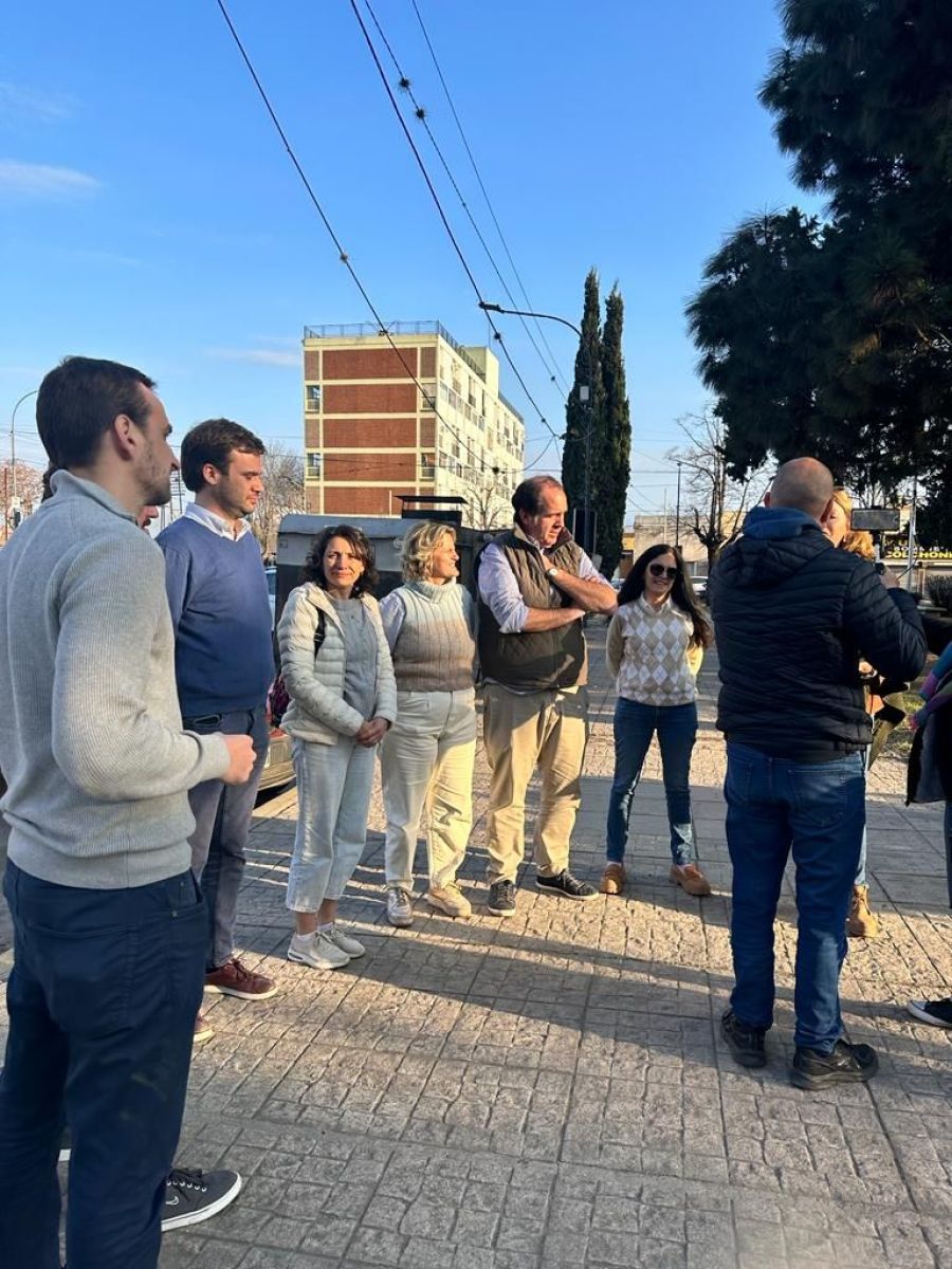 Carla Bruno cierra su campaña con la Caravana de la Renovación