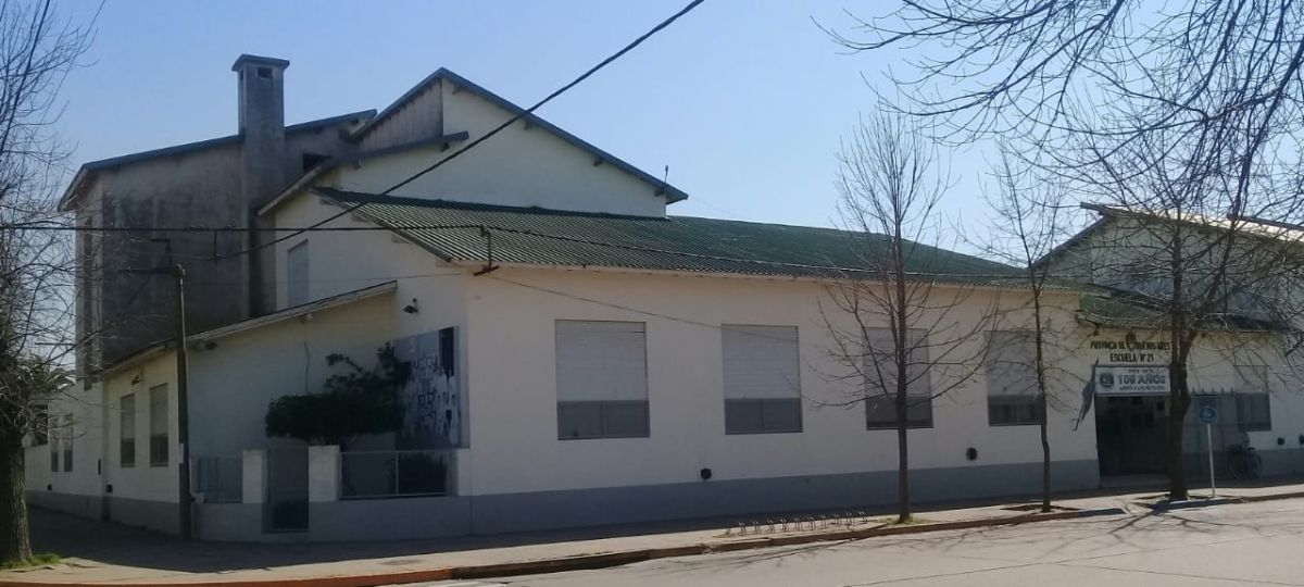 Importante donación de la Organización de Estados Iberoamericanos a la Escuela N° 21