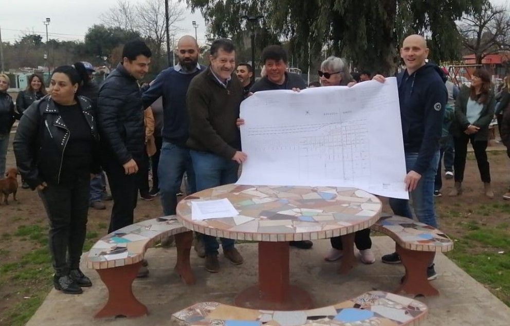 Barenghi y Lago celebraron el llamado a licitación para la obra de gas en Mechita
