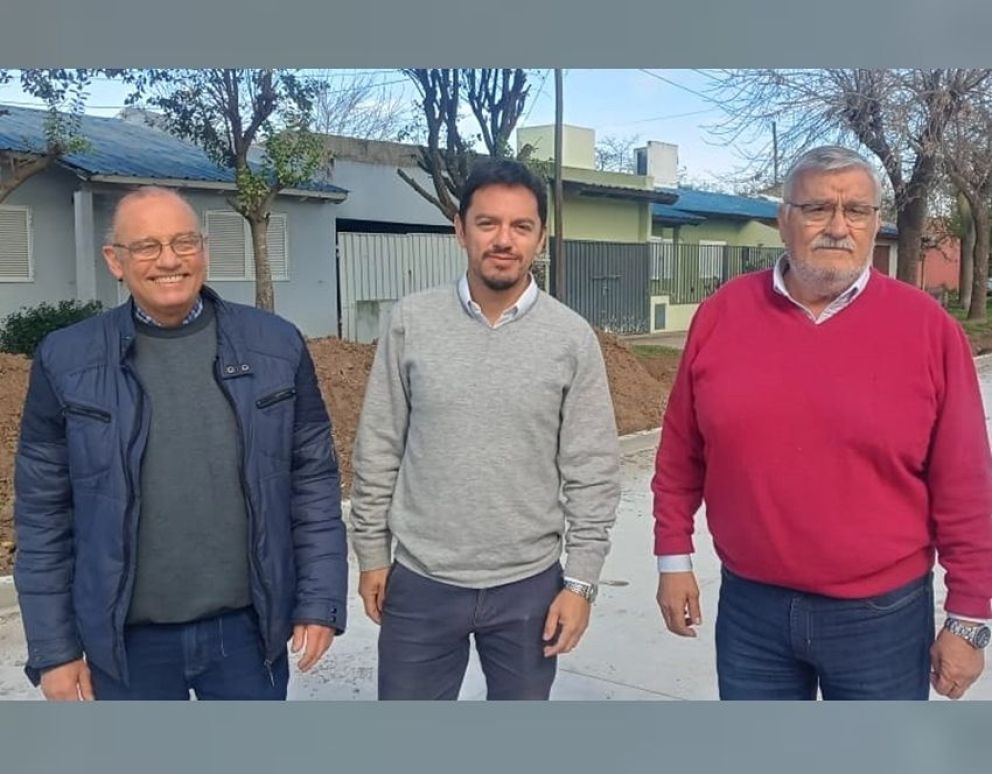 El Municipio realiza pavimento y cordón cuneta en el barrio Independencia