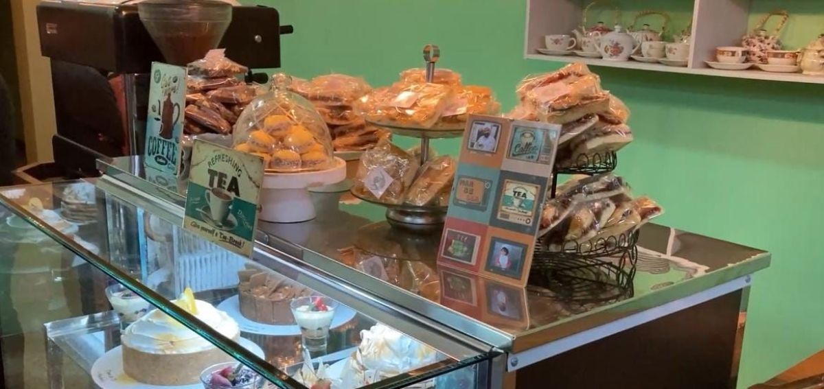 Inauguraron un nuevo local de confitería "Ilusión" junto a casa de Té "Marbella"