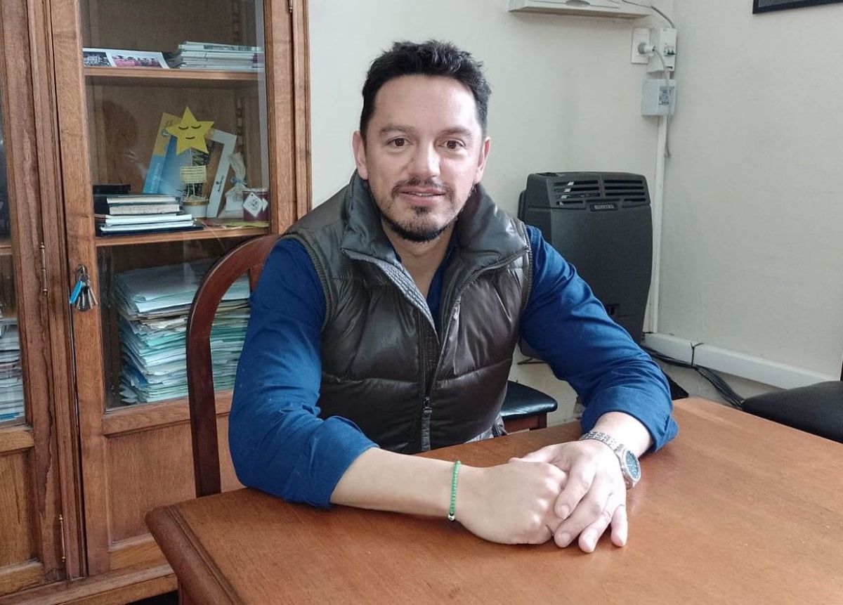 Tomasino: "las otras propuestas electorales nos llevarán de nuevo al desorden y el atraso de la ciudad”.