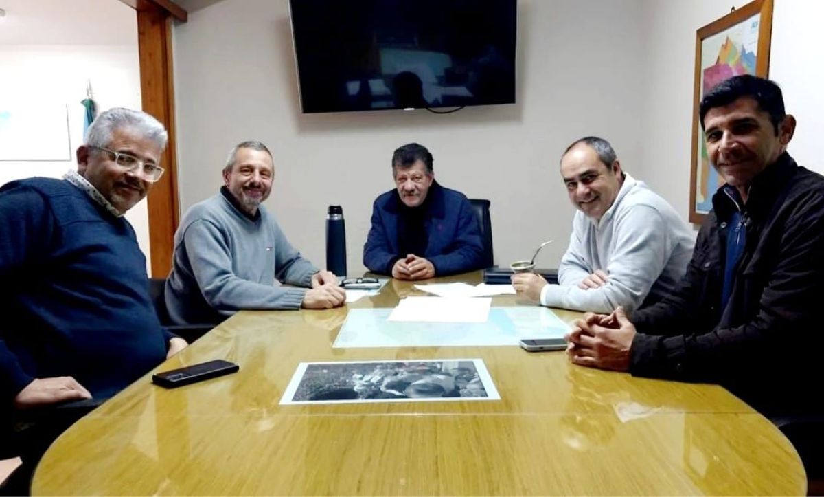 Barenghi y “Chapu” Fernández unidos para gestionar obras de servicios básicos para Bragado