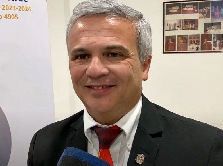 Gustavo Arce: "Para generar esperanza en el mundo, tenemos que estar en paz...".