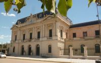 El Ejecutivo confirmó el pago adelantado del aguinaldo y aseguró que la planta de personal se mantiene estable