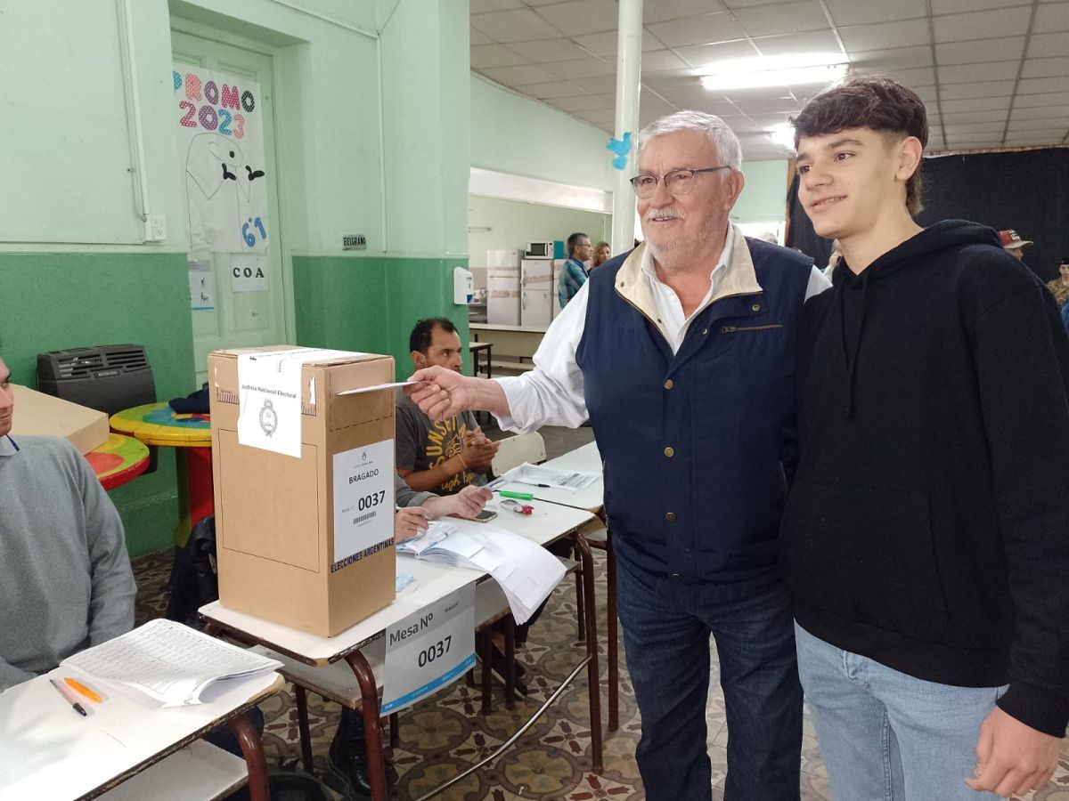 Vicente Gatica emitió su voto y habló del faltante de su boleta en algunas mesas