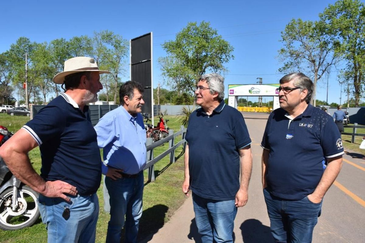 Javier Rodríguez visitó la Expo Bragado y demostró su apoyo a Barenghi