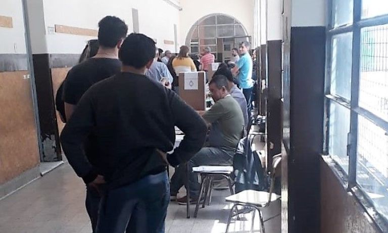 Se desarrolla con tranquilidad el balotaje en Bragado: hasta las 13hs votó el 40% del padrón