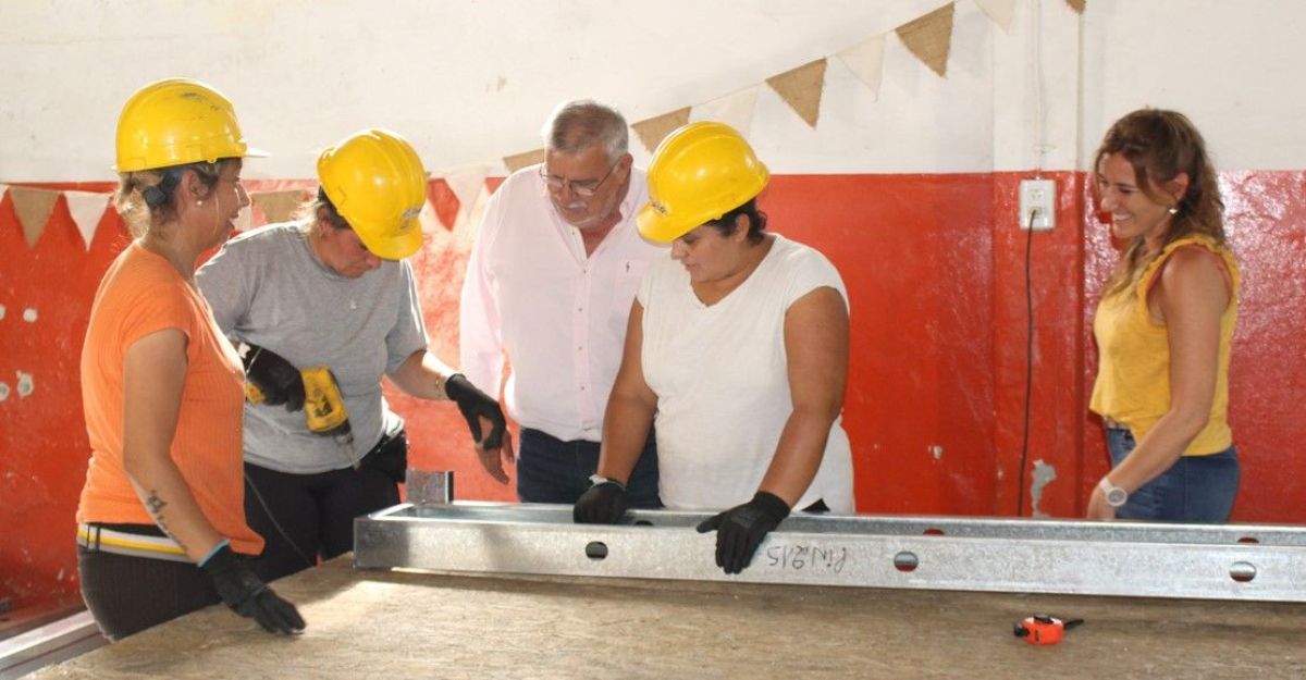 Avances significativos en la construcción de las viviendas de Cáritas en Bragado