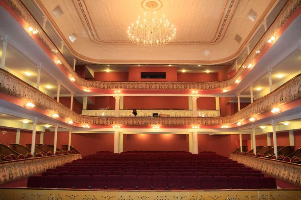 El Municipio organiza visitas guiadas al Teatro Constantino y al Museo Municipal 