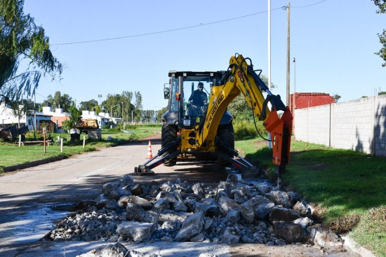 El Municipio continúa con su plan de bacheo en distintos puntos de la ...