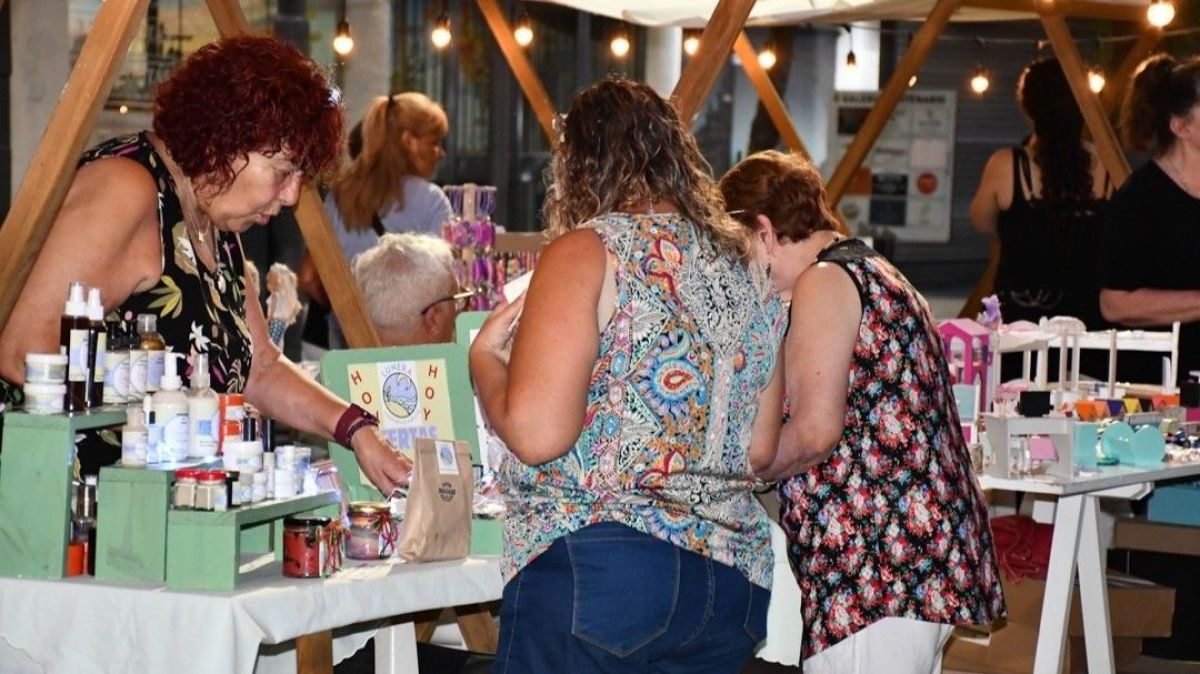 Una multitud acompañó el regreso de las Peatonales al centro de la ciudad