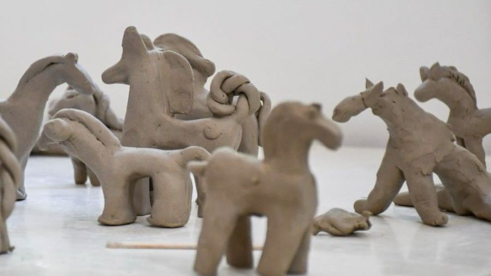 Con un cierre a pura creatividad, finalizó el taller de cerámica de la Colonia "Veranearte"