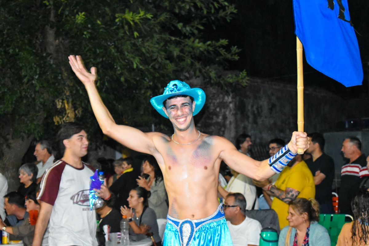 El carnaval volvió a brillar en Mechita con una multitudinaria convocatoria