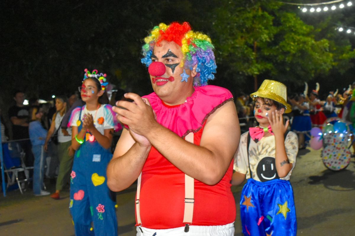 El carnaval volvió a brillar en Mechita con una multitudinaria convocatoria
