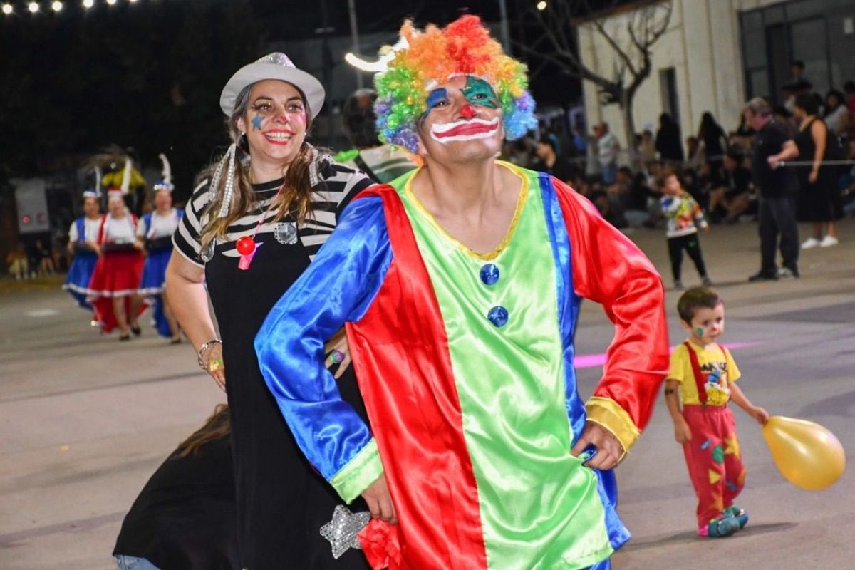Bragado vive un Carnaval 2026 que ya dejó su primera gran noche