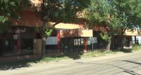 Un edificio abandonado, en el centro de la polémica tras el ataque a la Escuela 7
