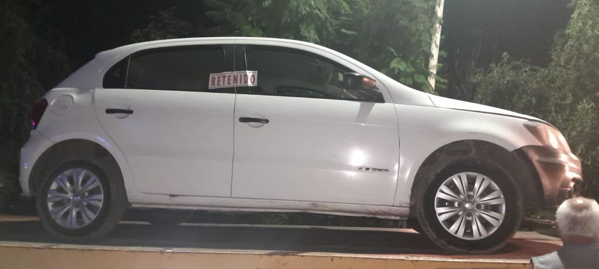 Retienen autos y motos en operativo conjunto de seguridad