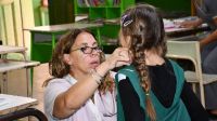 Arrancaron los controles integrales de salud en las escuelas y piden la autorización de las familias
