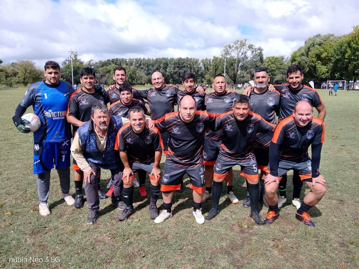 Fecha vibrante en la Liga Senior Bragadense: goles, emociones y equipos que marcan el camino