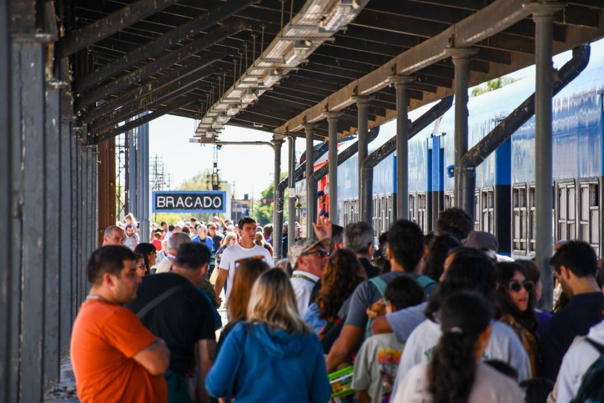 Estiman que más de 20 mil personas disfrutaron de la Fiesta del Ferroviario