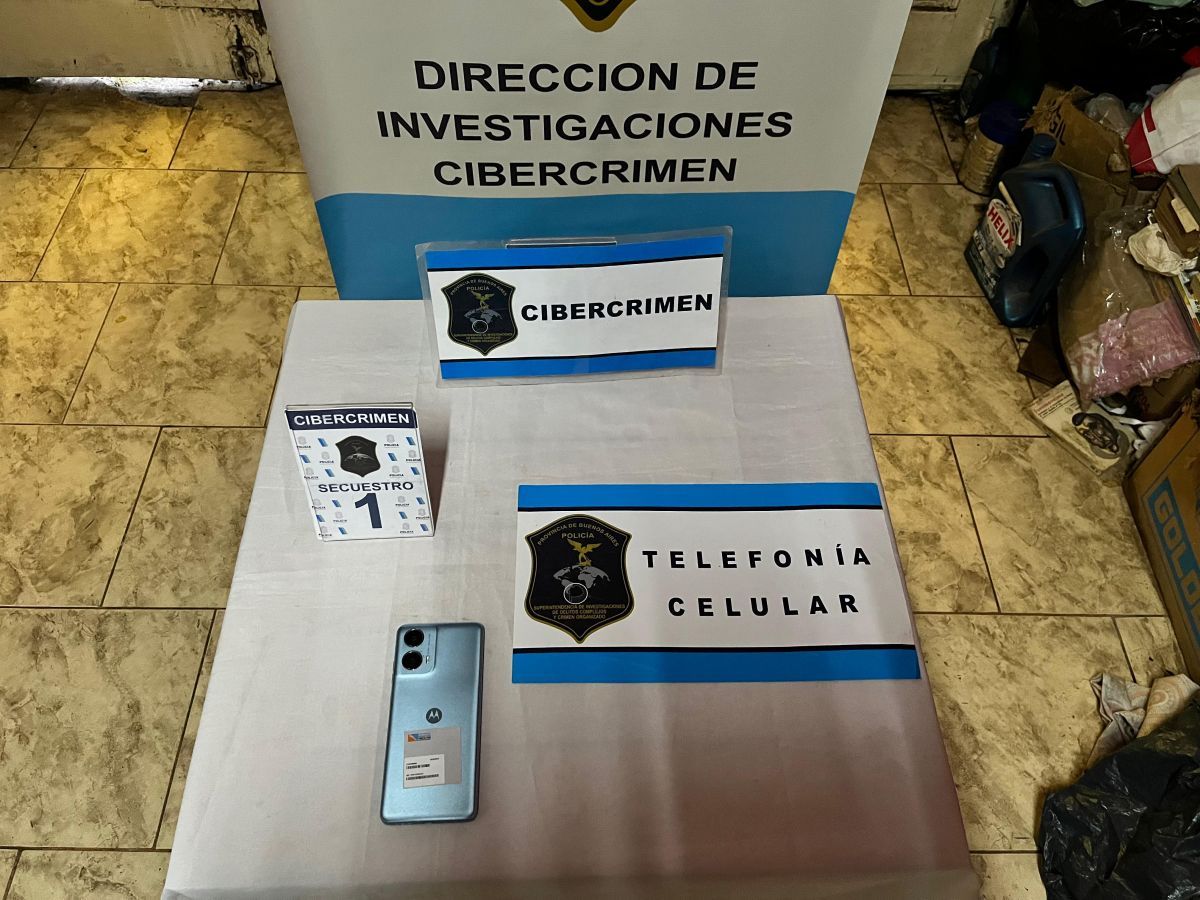 Causa por material de abuso infantil: allanaron a un ex policía en Bragado