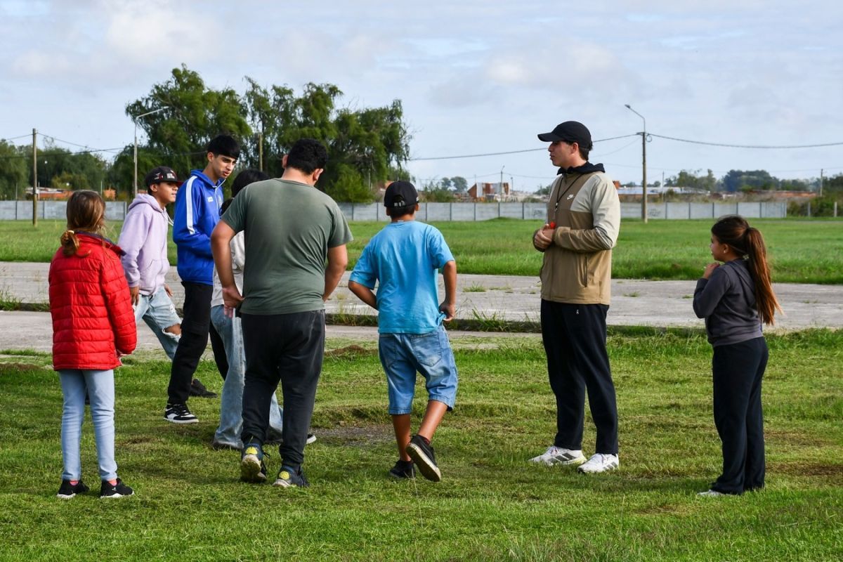 Inició sus clases la Escuela Municipal de Atletismo en la Pista de Salud