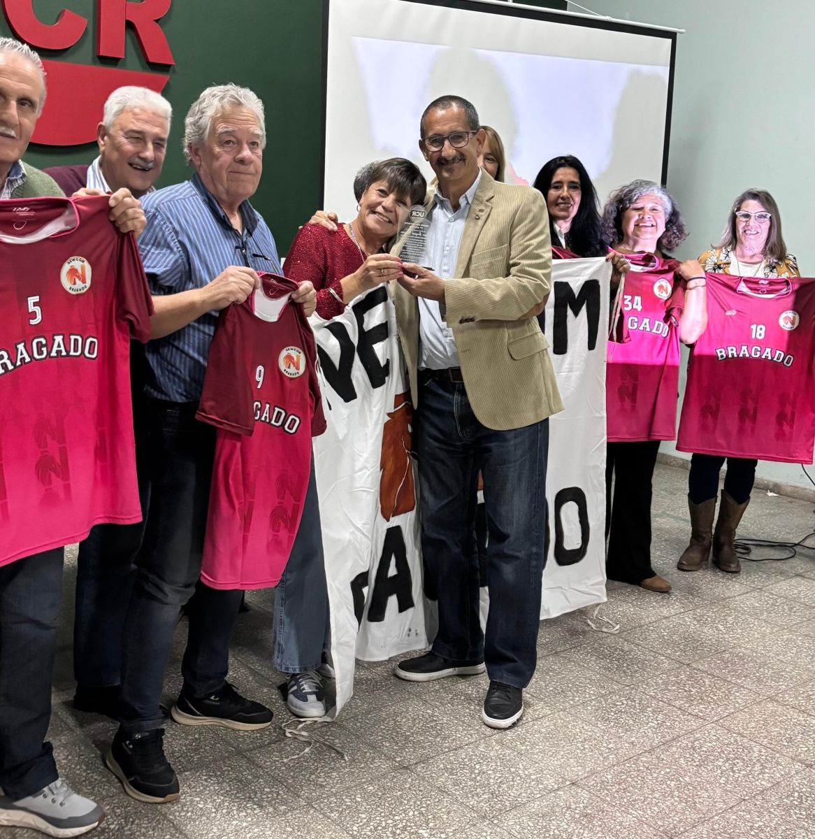 La UCR destacó a deportistas locales en una nueva Noche del Deporte