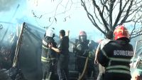 Incendio en el barrio Las Violetas: el fuego destruyó un galpón y una camioneta