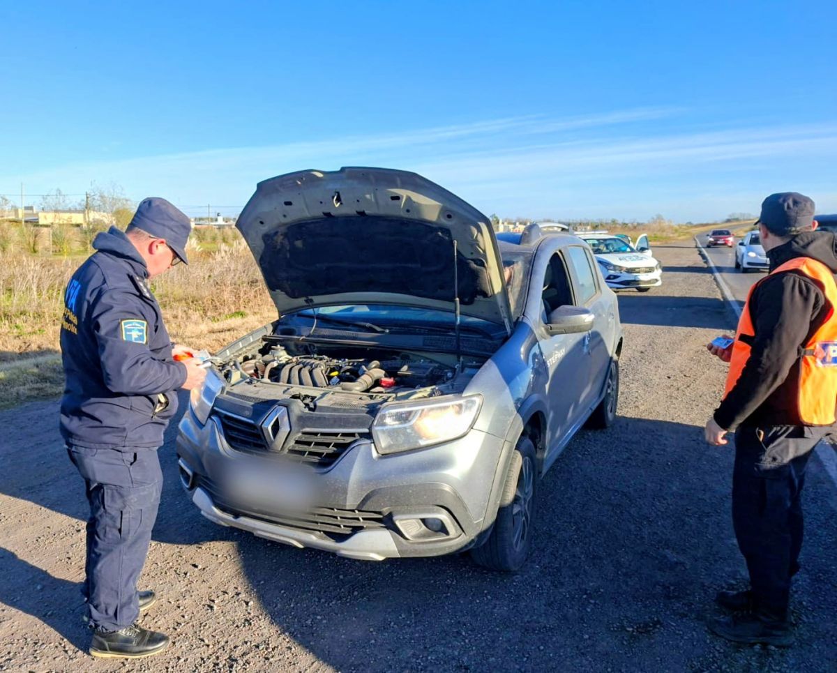 Amplio operativo de control vehicular dejó 25 infracciones y 11 licencias retenidas