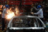 La industria utilizó el 59,9% de su capacidad instalada en abril y alcanzó su mejor nivel en seis meses