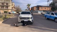 DURO CHOQUE ENTRE UNA MOTO Y UNA CAMIONETA