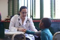 La Libertad Avanza reclama por el regreso de los profesionales de la salud a la escuela 