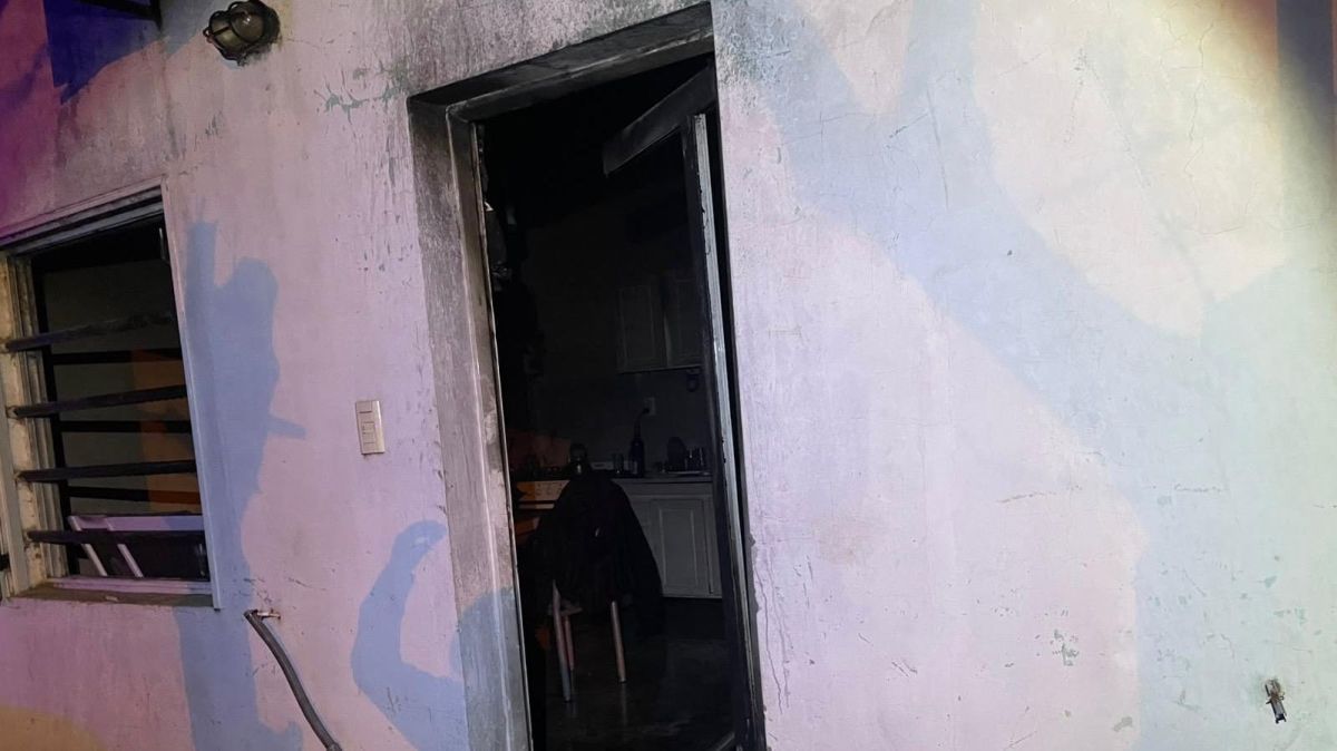 Llamado a Bomberos por un incendio habitacional
