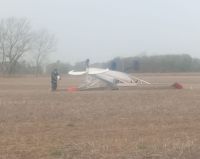 UN AVIÓN CAYÓ A TIERRA