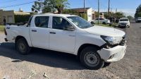 Choque entre auto y camioneta en la esquina de Pringles y Misiones.