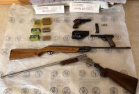 Allanaron una vivienda por amenazas de muerte y secuestraron armas y 149 municiones